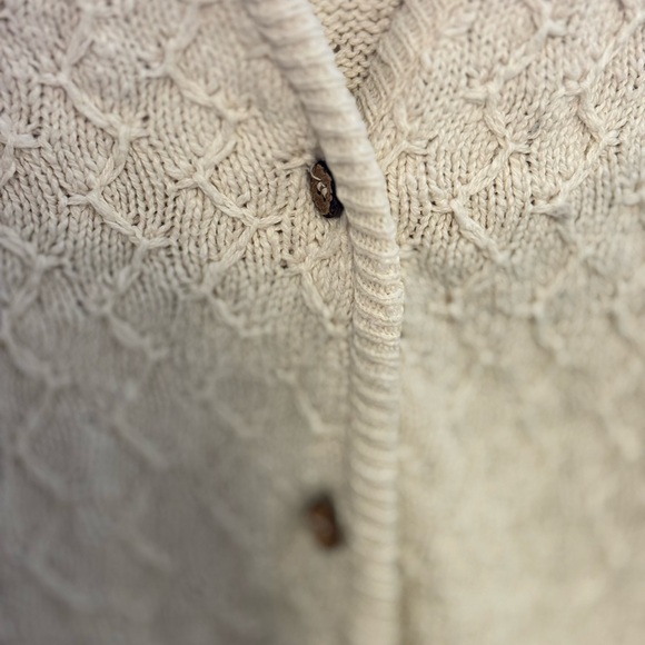 Vtg Women’s LL BEAN Academia Grandpacore Cream Knit Button-Up Vest Sz.M - Picture 4 of 6